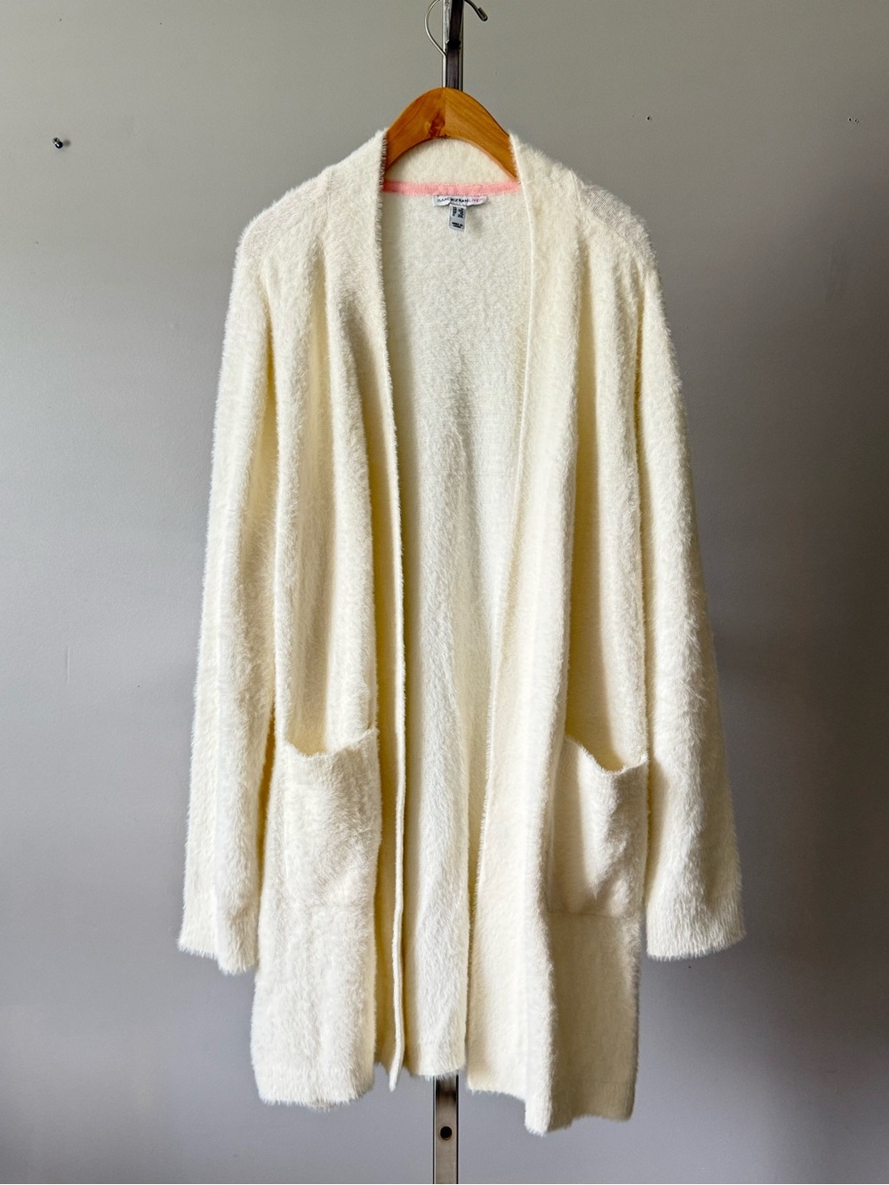 Isaac Mizrahi Live! Open Front Plush Cardigan with Pockets Cream 1X